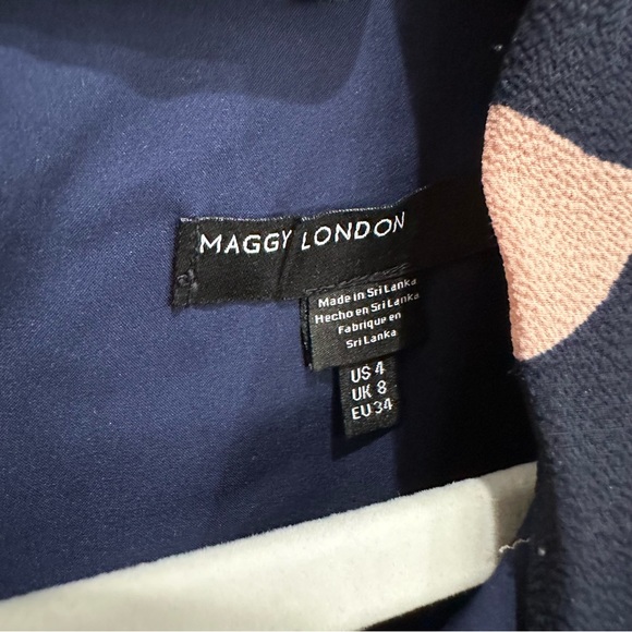 Maggie London Size 4 ✨Blue and Pink ✨Tie Neck ✨Fit and Flare Dress - Picture 10 of 10